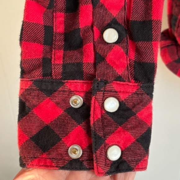 BC Clothing woman's buffalo check fleece lined shacket size M - Picture 7 of 11